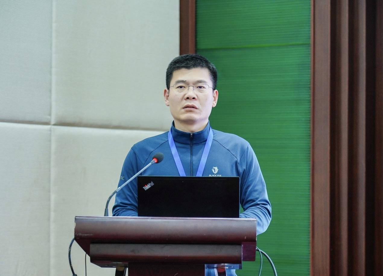 b5edb709fea14f36899cd9da54aa0cf3.jpg b5edb709fea14f36899cd9da54aa0cf3.jpg